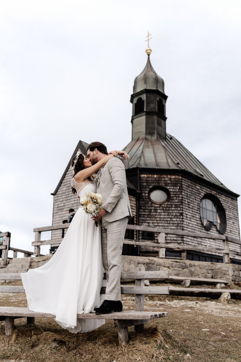 Berührende Hochzeit auf dem Wallberg & Brautpaarshooting am Tegernsee