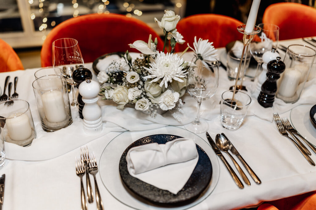 Hochzeitsdekoration im Restaurant Rosenhof Niedernberg, Hochzeitsfotograf Aschaffenburg