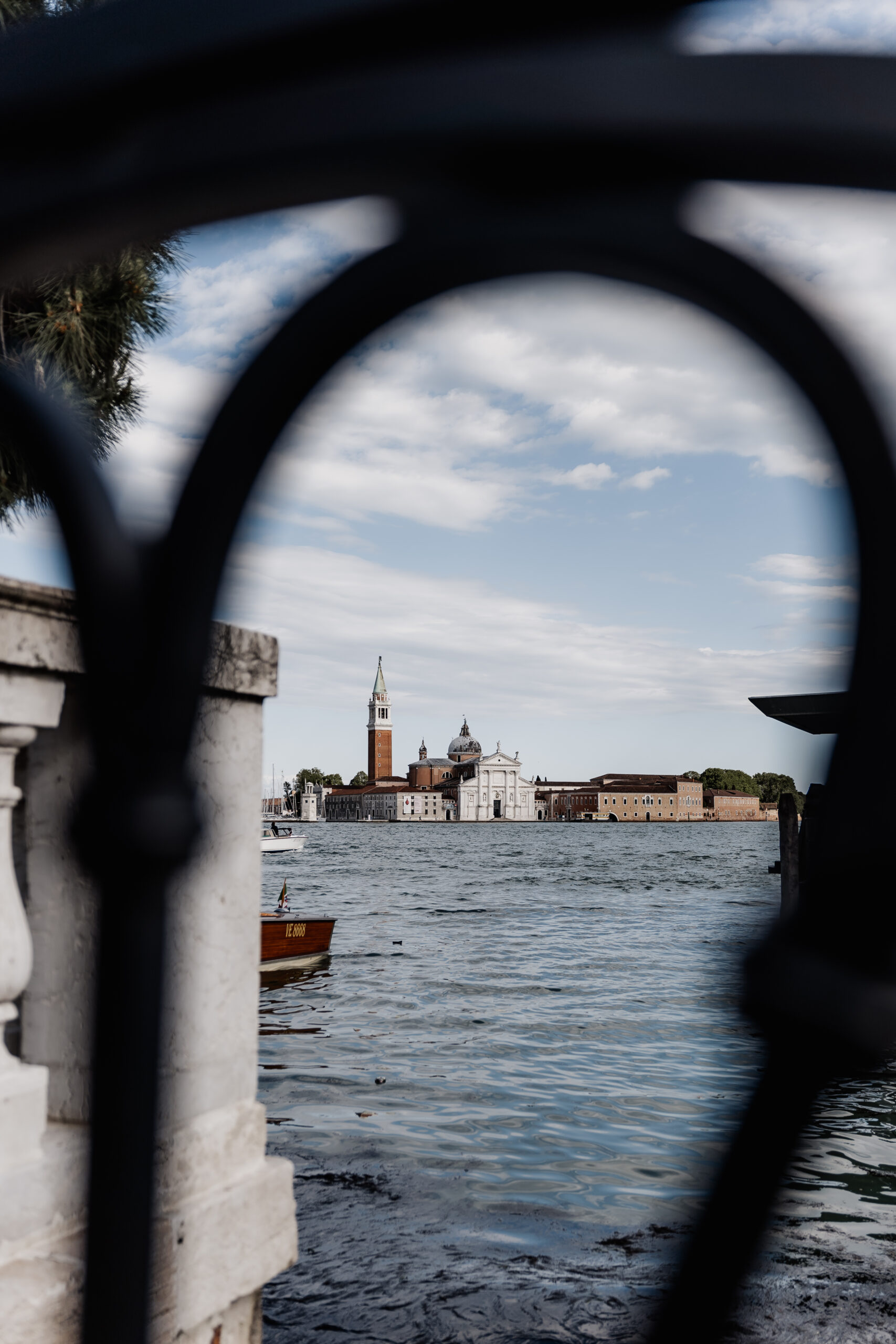 Kreatives Bild vom Markusturm in Venedig